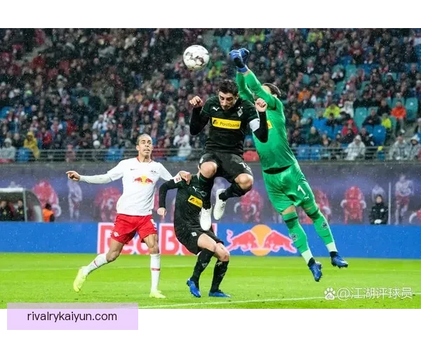 阿什拉夫在国家队中担任队长角色，展现领导能力与竞技状态逐渐提升